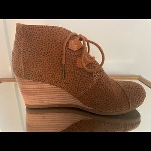 Toms cheetah print booties, size 7.5